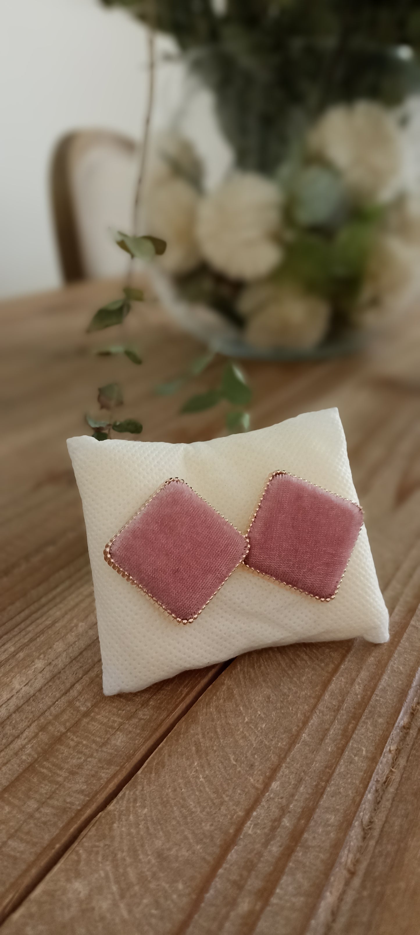 Pendiente Terciopelo Rosa
